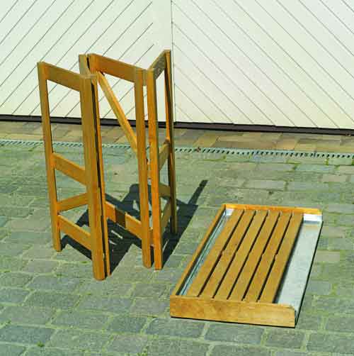Klappbarer Gärtnertisch